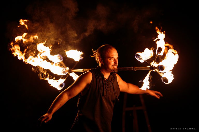 Staff dragon par Steve Laurens- Spectacle de feu - "Manupilations" - Manu le jongleur